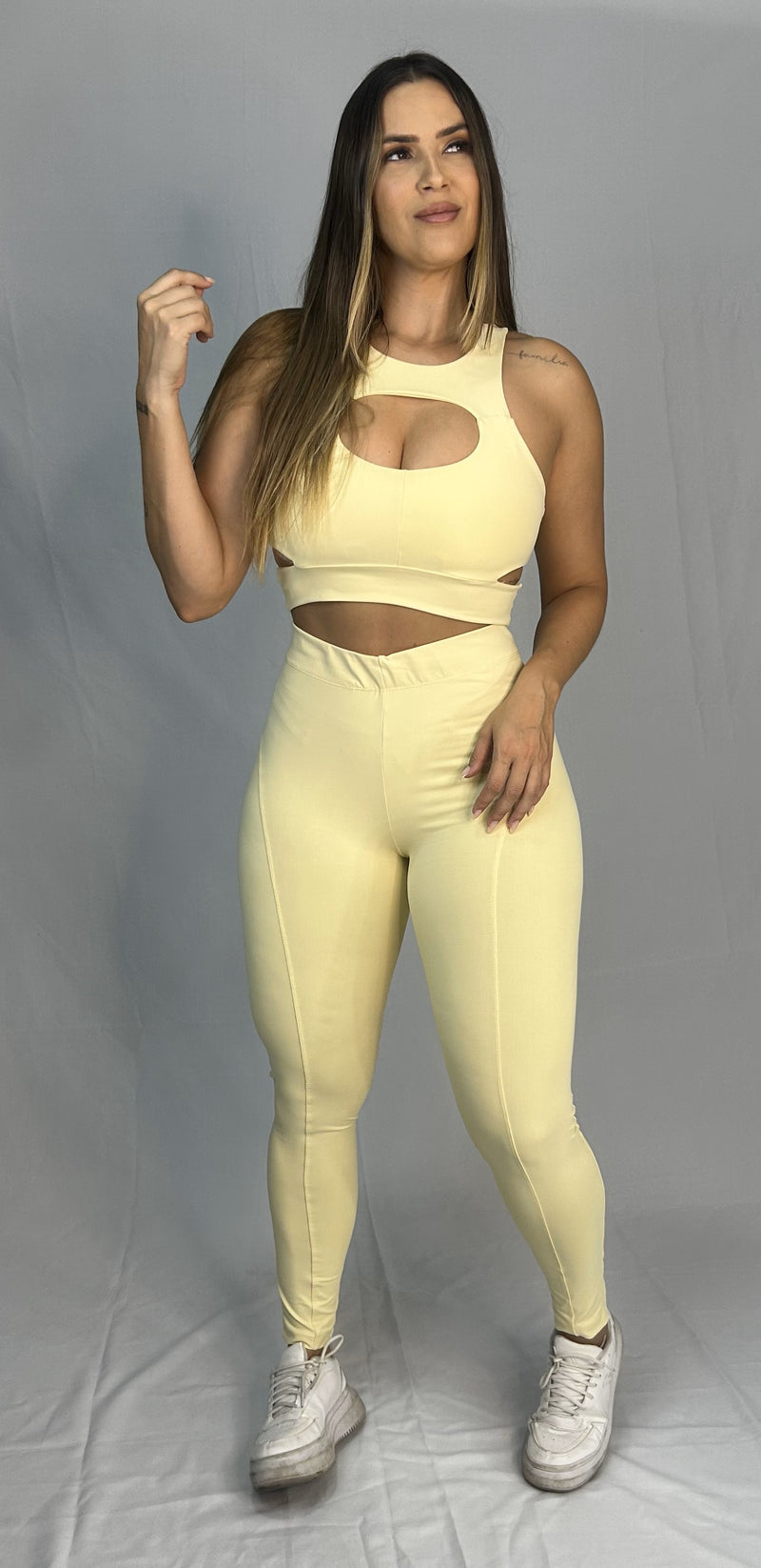 Conjunto Compressão + Cropped Polimara - Creme